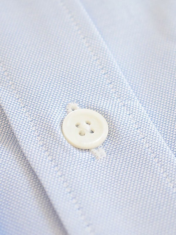 Mother-of-Pearl buttons in shirt