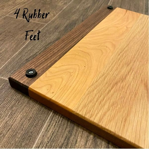 Giraffes & Craftz Oak, Walnut & Cherry Chopping Board