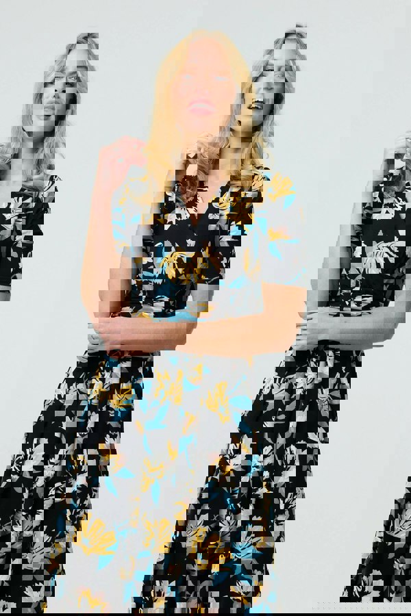 Black | Floral Short Sleeve Faux Wrap Midi Dress
