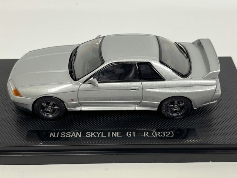 Ebbro Nissan Skyline GT R R32 Silver 1:43 Ebbro 761