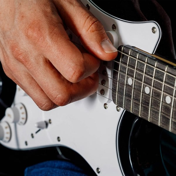 3rd Avenue Full Size Electric Guitar Pack with Bluetooth Amp#Colour_Black