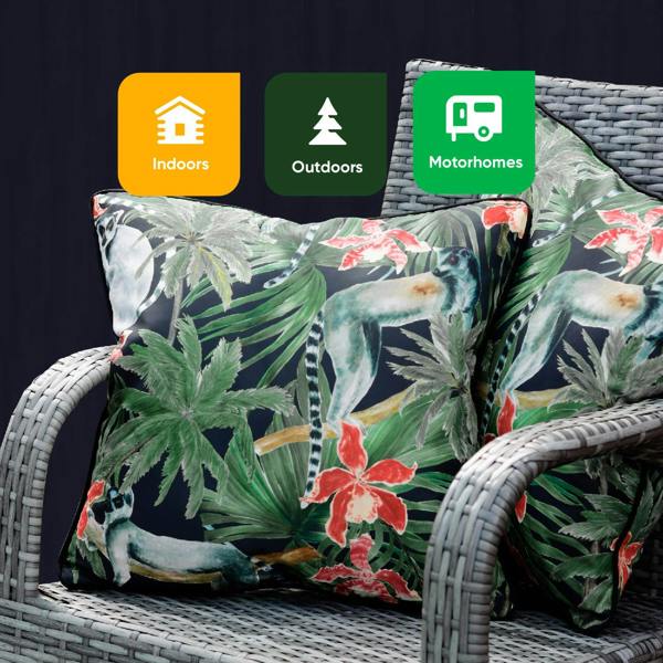 Gardenwize Pair of Outdoor Scatter Cushions – Lemur Design