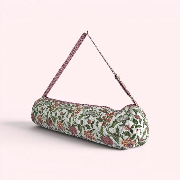 Hayley & Co Yoga Mat Bag | White Garden Floral Print