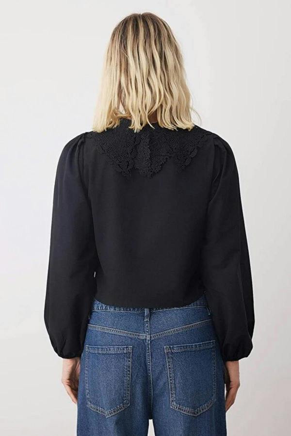 WOVCOR Crop Shirt with Guipure Collar Detail