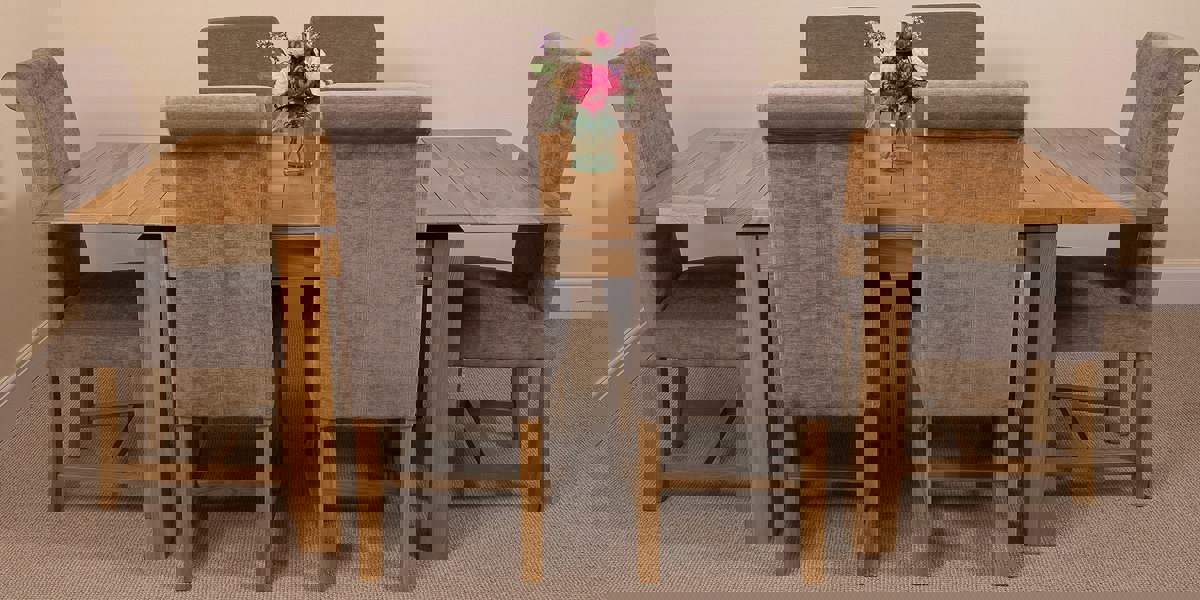 That's Furniture Richmond Medium Oak Extendable Dining Table with Washington Fabric Chairs