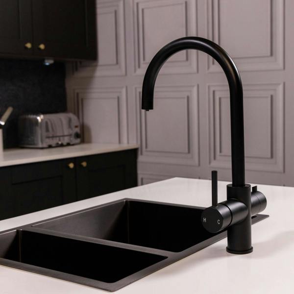 Flode svan | 3 in 1 Instant Boiling Tap | Matt Black Finish