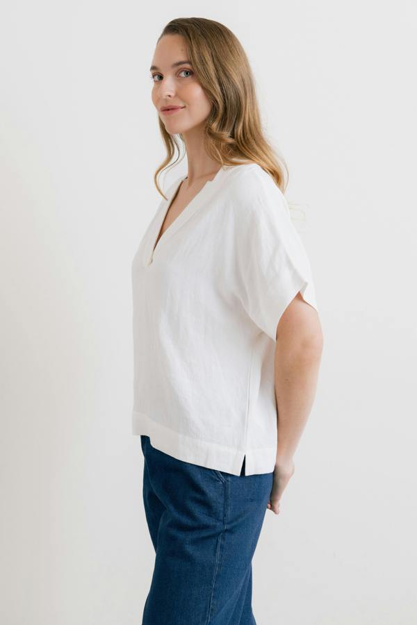 Lily & Me Orchard Linen Blend Shell Top White