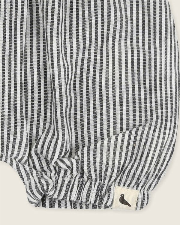 Gender-neutral baby bloomer pants