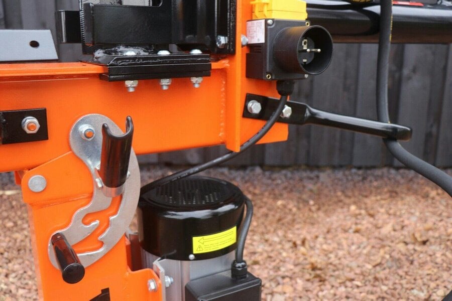 Rock Machinery 12ton Venom Compact MK2 Series Electric Log Splitter