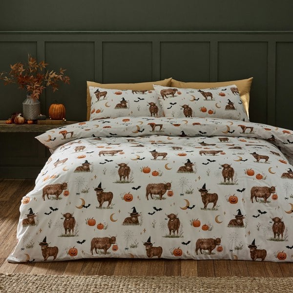 Catherine Lansfield Halloween Highland Cow Reversible Duvet Cover Set Natural