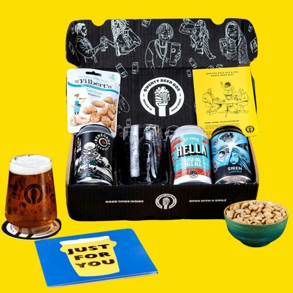 British Pale Ale & IPA Gift Set - Kick-Off Kit with glass and nuts