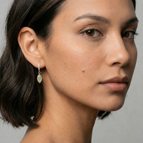 Uchi & Soto Nekomeishi Green Cats Eye Earrings