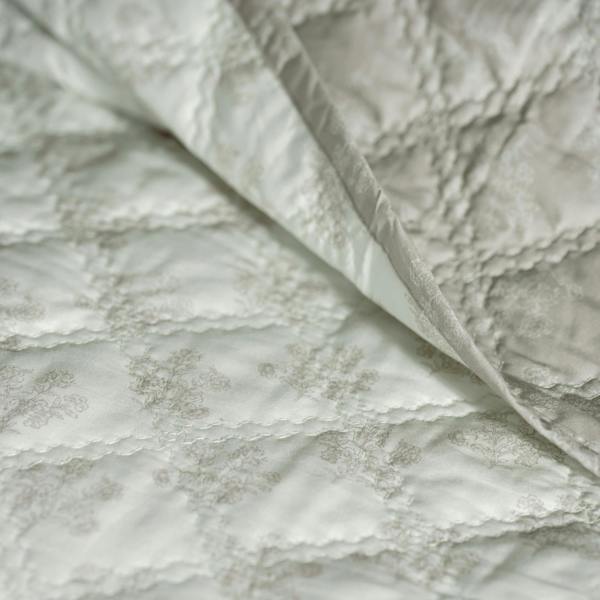 Soak&Sleep Natural Reversible Floral Print Bedspreads