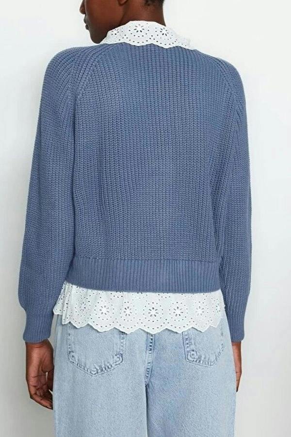 WOVCOR Crop V-Neck Knit Cardigan with Shirt Garnish Detail