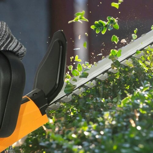 Bobobiy 20" Cordless Hedge Trimmer, 18V Electric Hedge Cutter with 51cm Dual Action Blade, 2 x 4000mAh Batteries and Brushless Motor Branches