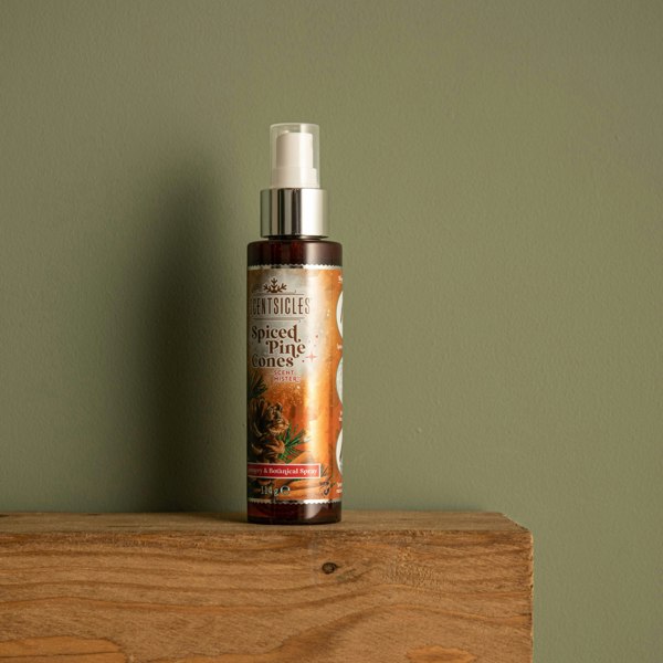 Samuel Alexander 114ml Spiced Pinecone Scentsicles Christmas Decoration Spray Mist