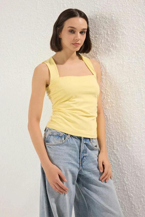 Hoxton Gal Plain Square-Neck Ruched Fitted Stretch Knit Blouse