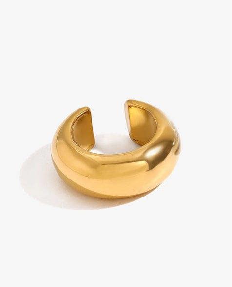 Elk & Bloom 14k Gold Huggie Hoop Ear Cuff