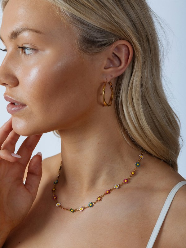SVNX Daisy Chain Necklace in Multi Gold Plating