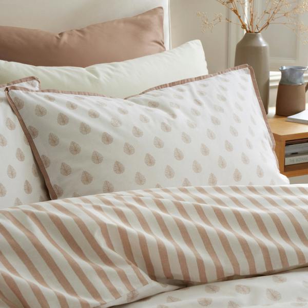 Emily Bond Jaipur Leaves Cotton Reversible Duvet Cover Set Cream / Natural