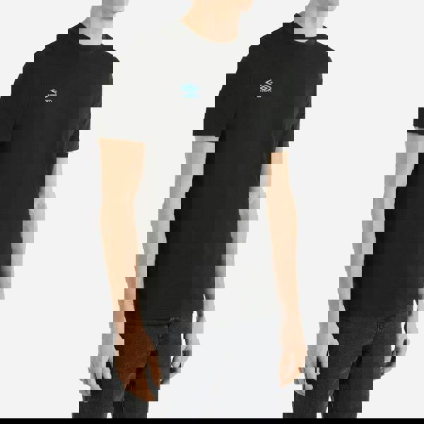 Umbro Mens Stadium T-Shirt - Black/Azure Blue