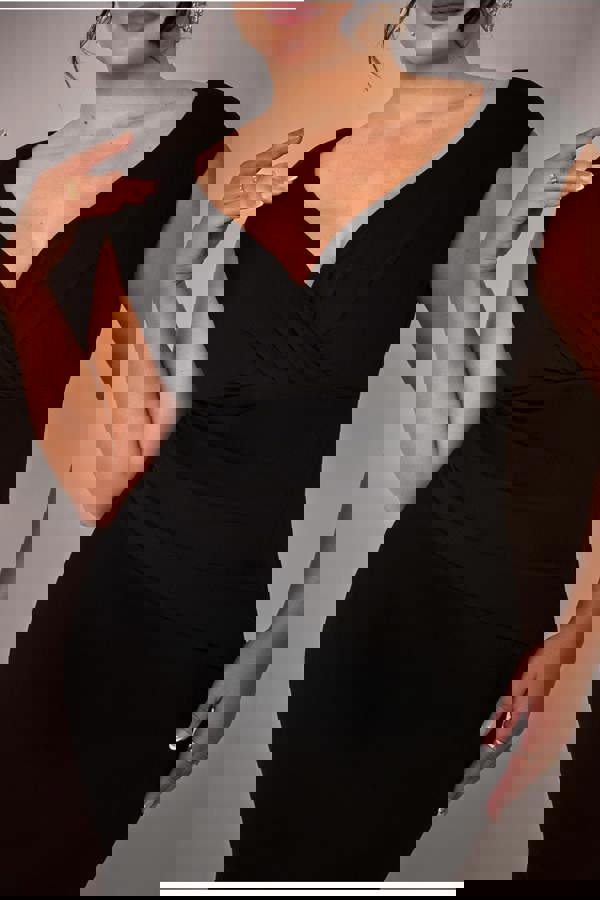 Bardot Pleated Maxi Dress - Black DR1092SCPLUS