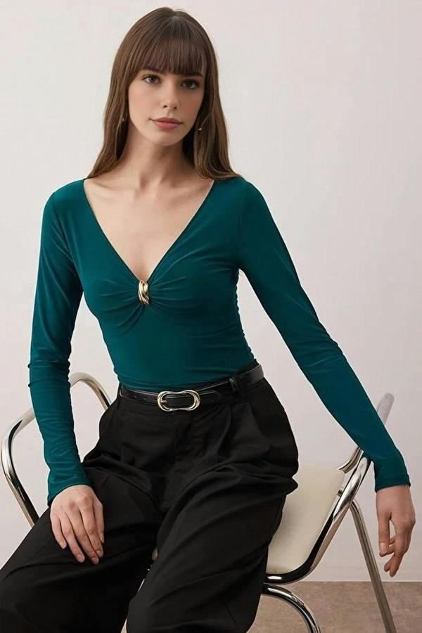 WOVCOR V-Neck Knit Bodysuit with Accessory Detail