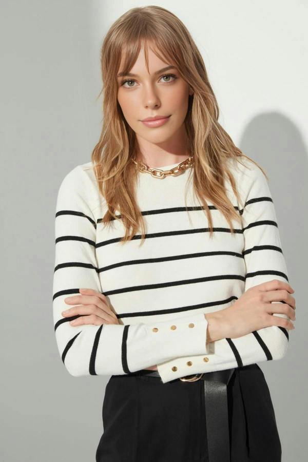WOVCOR Crew Neck Striped Knit Sweater