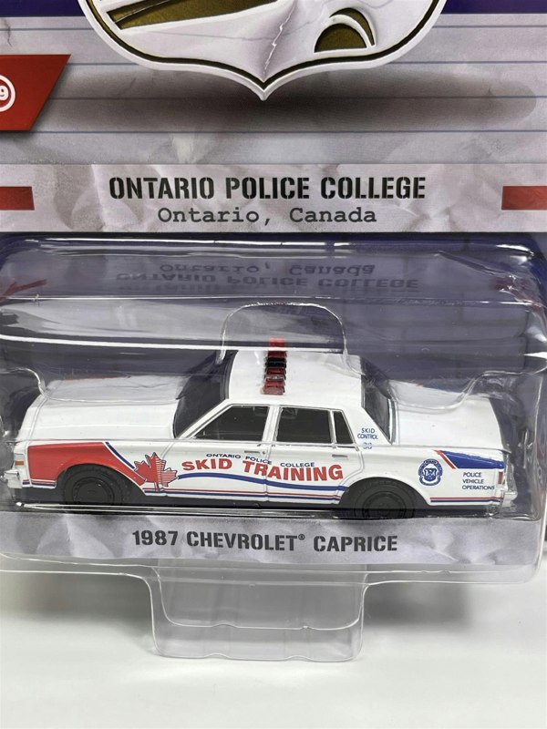 Greenlight 1987 Chevrolet Caprice Ontario Police College Canada Hot Pursuit 1:64 42970B