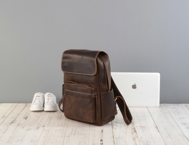 Touribag Vintage Look Leather Backpack - Dark Brown