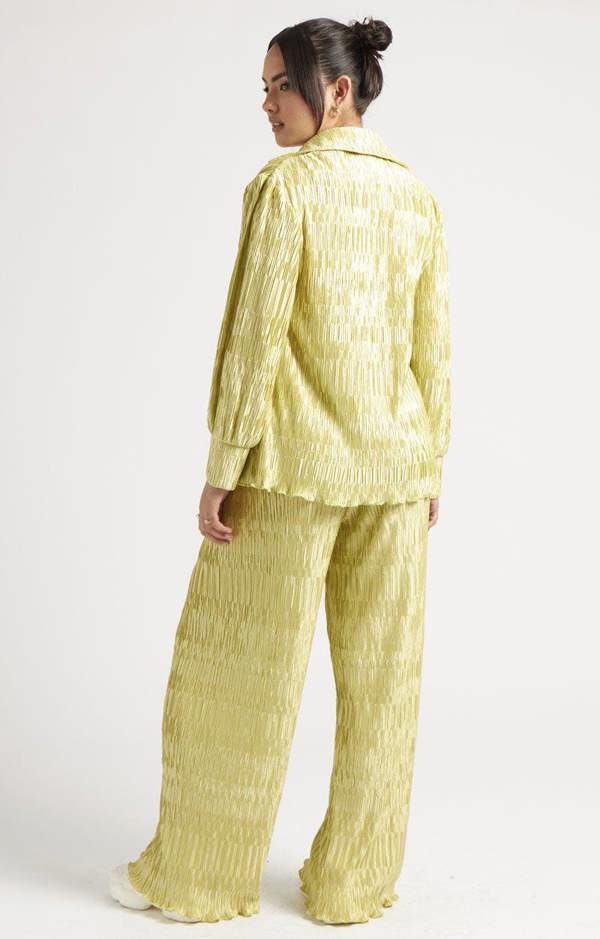 Urban Bliss Textured Plisse Wide Leg Trouser