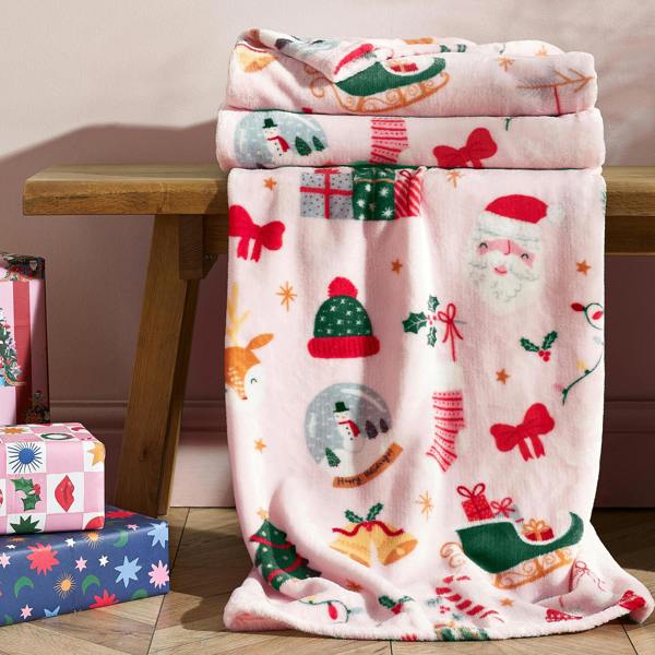 Catherine Lansfield Christmas Happy Holidays Cosy Fleece Blanket Throw Pink
