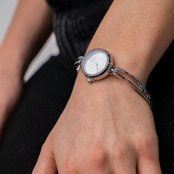 The Colourful Aura Silver Steel Metal White Dial Elegant Party Adjustable Bracelet Watch