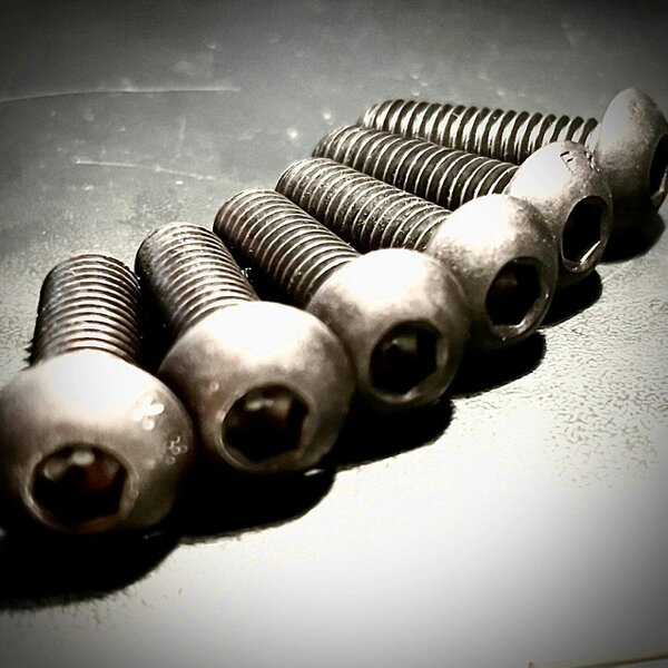 Fixaball UNC 3/8" Socket Screw Button High Tensile 10.9 Self-Colour