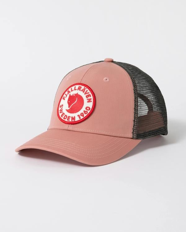 side of Fjallraven 1960 Logo Unisex Langtradarkeps in Dusty Rose 300
