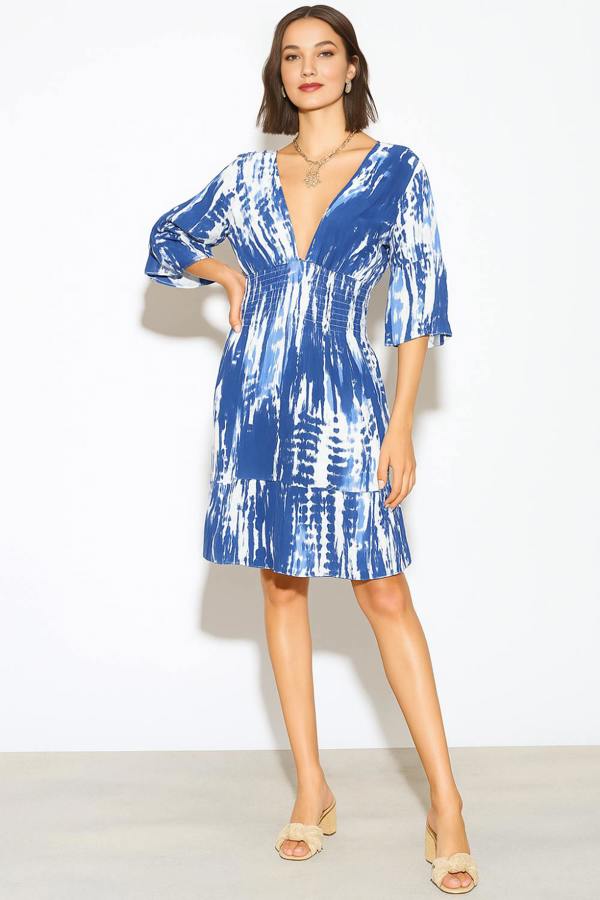 Hoxton Gal Relaxed Fit 3/4 Sleeves Shirred Waist Printed V Neck Mini Dress in Navy and White