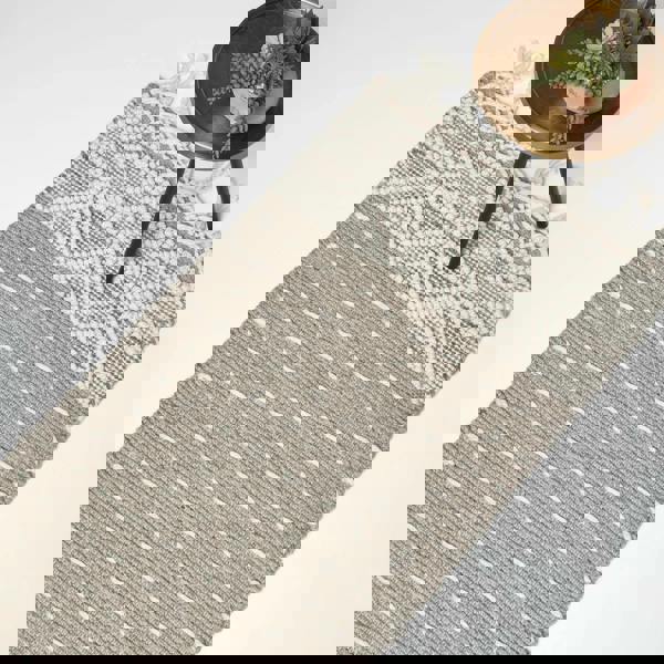 HOMESCAPES Patna Beige & Natural Kilim Wool Rug