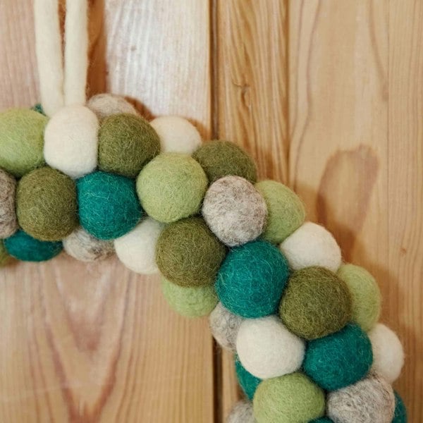 Paper High Felt Green Wreath
