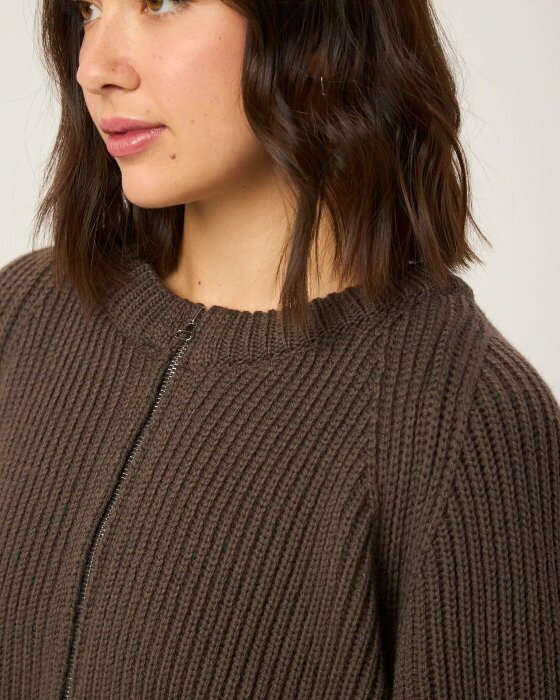 Peregrine Clothing Beckett Zip Through Cardigan