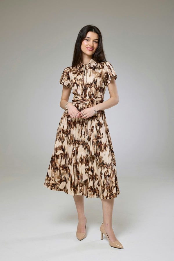 Isha's Timeless collection Desert Safari Short Sleeve Shirt Dress