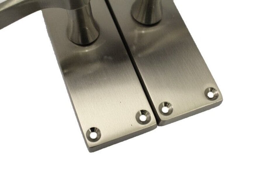 EDH Door Hardware Satin Nickel Victorian Scroll Door Handles – Modern Lever Latch Handles on Backplate – 118mm x 42mm