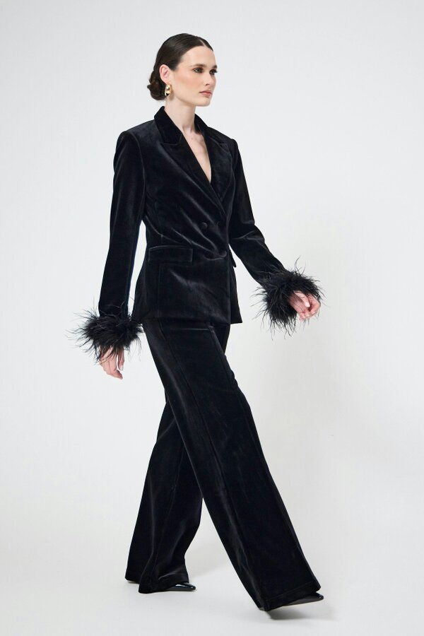 LuvForever Fashion Sovereign - Black Velvet 3-Piece Blazer Suit