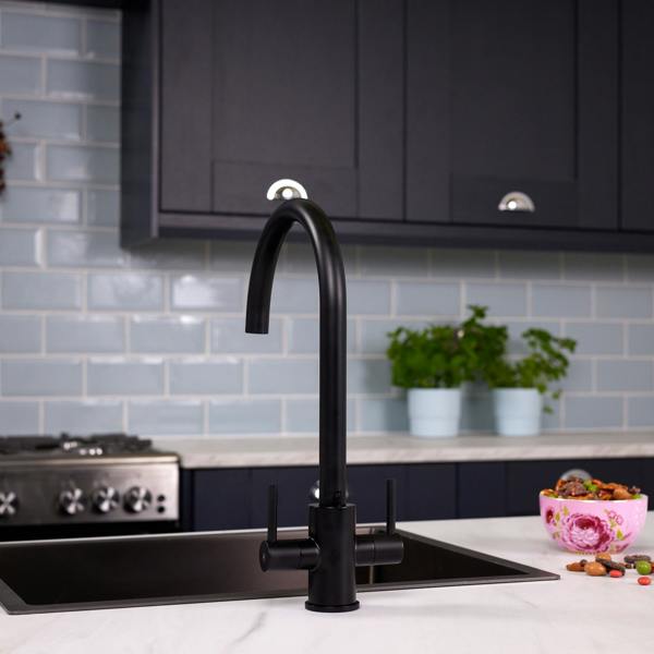 Flode Hammerfest | Dual Lever Kitchen Sink Mixer Tap with Swivel Spout | Matt Black Finish
