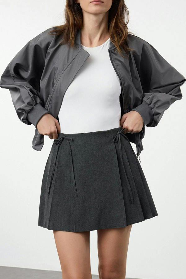 WOVCOR Mini Woven Skirt with Pleat and Ribbon Detail