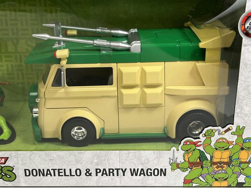 Jada Teenage Mutant Ninja Turtles Donatello Figure and Party Wagon 1:24 Jada 253285003