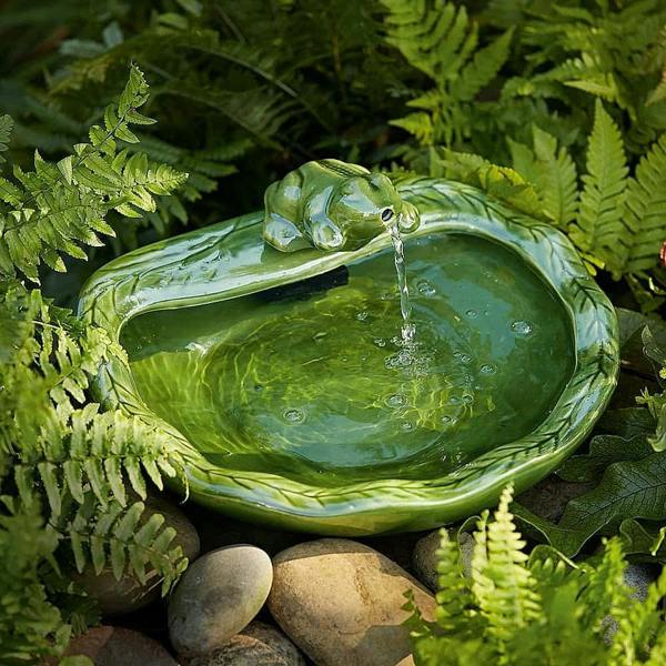 Museum Selection Ceramic Frog Solar Fountain - 16.5 x 38.5 x 33cm