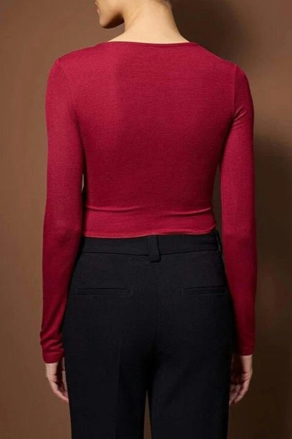 WOVCOR Asymmetrical Fitted Knit Blouse with Accessory Detail