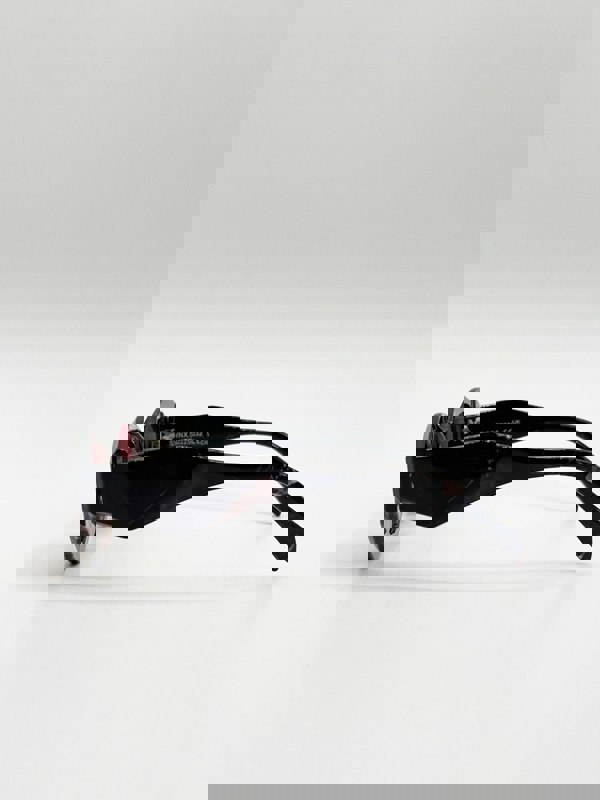 SVNX Retro Polygonal Cat-Eye Sunglasses in Red