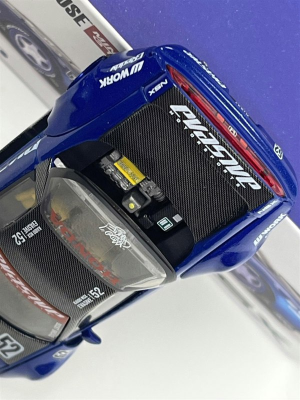 Mini GT Honda NSX Evasive V2 KHMG137 1:64 Scale KHMG137