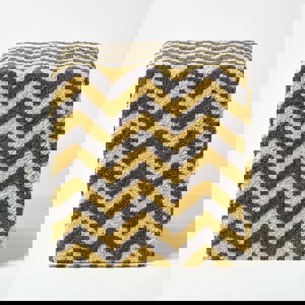 HOMESCAPES Chevron Cube Pouffe Tufted Cotton - 36 x 36 x 38 cm